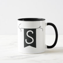 Buchstabe „S“ Becher