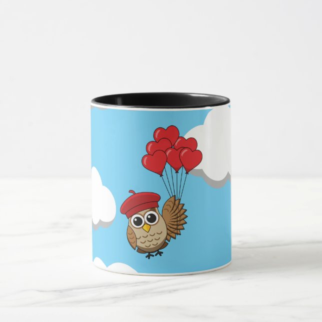 Taza Búho lindo volando con globos cardíacos (Centro)
