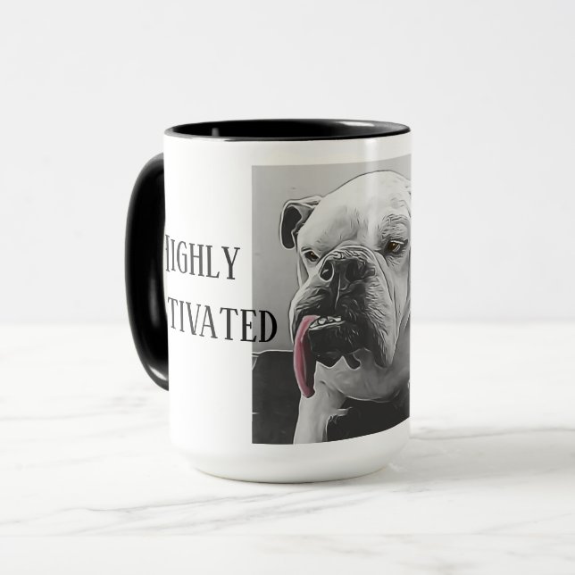 Taza bulldog somnoliento muy motivado con actitud (Anverso izquierdo)