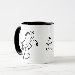 Taza Caballo de esténcil criándose arriba