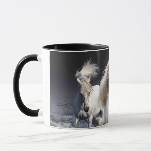 Taza Caballos corriendo lanzando almohada (Izquierda)