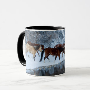 Taza Caballos cruzando el arroyo