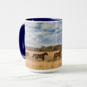 Taza Caballos justo fuera del Parque Nacional Grand Tet
