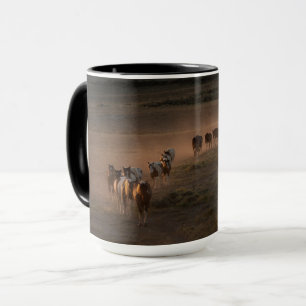 Taza Caballos Salvajes Caminando Hacia el Desierto