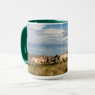 Taza Caballos salvajes en el Parque Nacional Theodore R