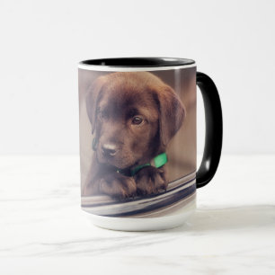 Taza Cachorro De Chocolate En Coche