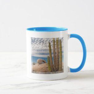 Taza Cactus en el desierto escénico