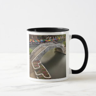 Taza Café al aire libre a lo largo del River Walk y pue