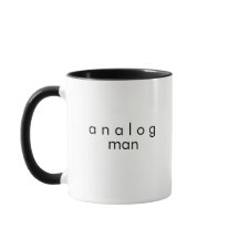 Café blanco de hombre analógico