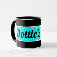 Café con el logotipo de la tienda de Dottie (negro