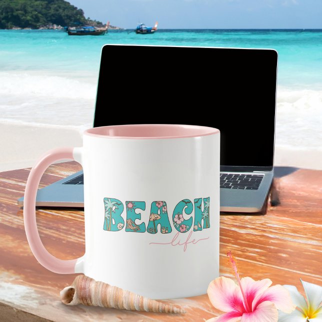 Taza Café Cute Retro Beach Life (The perfect coffee mug for remote work or a family vacation at a beachfront B & B.)