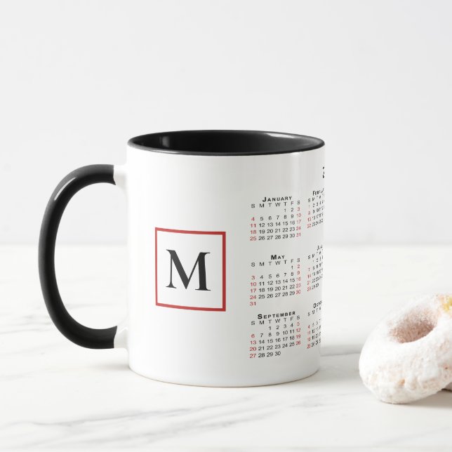 Taza Calendario Monograma de moda 2026 Rojo blanco negr (Con donut)