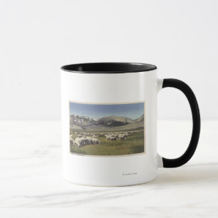 Taza CaliforniaSheep que pasta en High Sierra