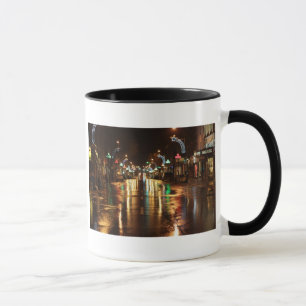 Taza Calle de la ciudad por la noche
