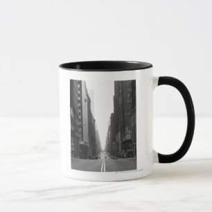 Taza Calle en la ciudad B&W de NY