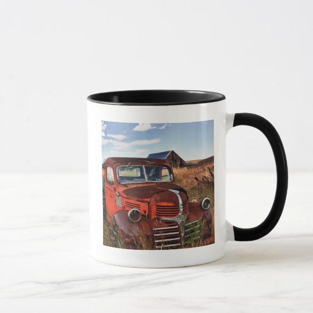 Taza Camión Dodge naranja oxidado con granja abandonada (Derecha)