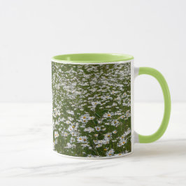 Taza Campo de flores silvestres de Daisies Alaskan