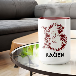 Taza Capital decorativa B del nudo celta del siglo XVI