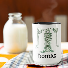 Taza Capital decorativa del nudo celta del siglo XVI T