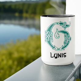 Taza Capital decorativa G del nudo celta del siglo XVI