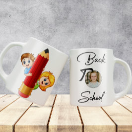 Taza Carácter de lápiz personalizado | Volver a la escu