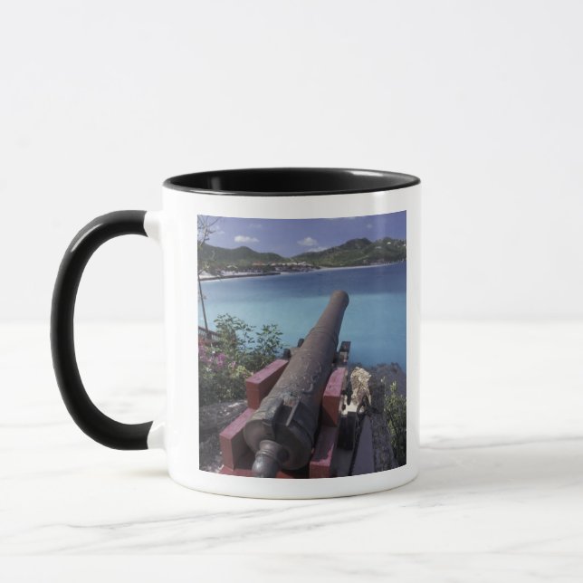 Taza CARIBEÑO, San Bartolomón, apuntando hacia la bahía (Izquierda)