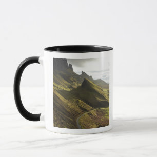 Taza Carretera ascendente a The Quiraing, Isla de Skye,
