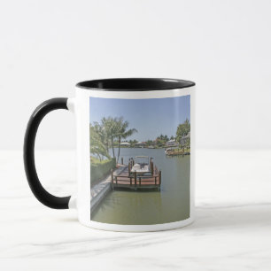 Taza Casas y muelles en el canal Marco Island Florida
