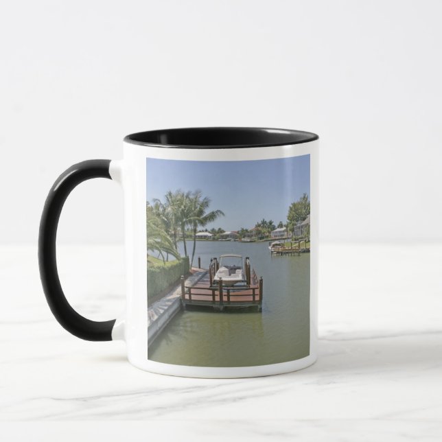 Taza Casas y muelles en el canal Marco Island Florida (Izquierda)