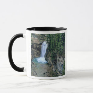 Taza Cascada en Falls Creek en Lewis y Clark