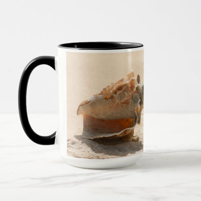 Taza Cáscaras del mar en la playa (Izquierda)