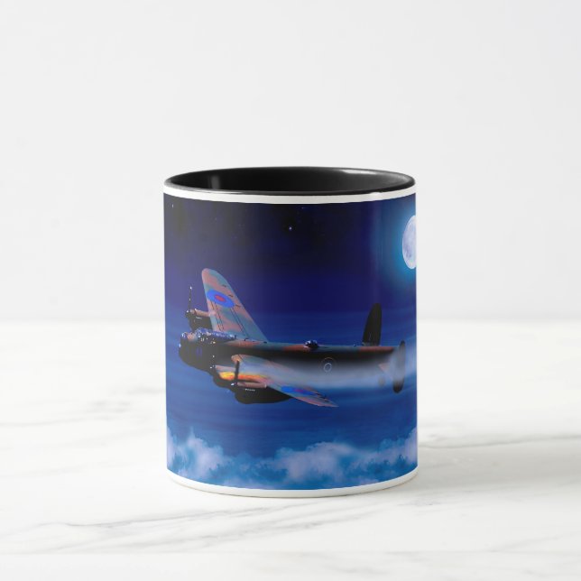 Taza casera que viene del bombardero (Centro)