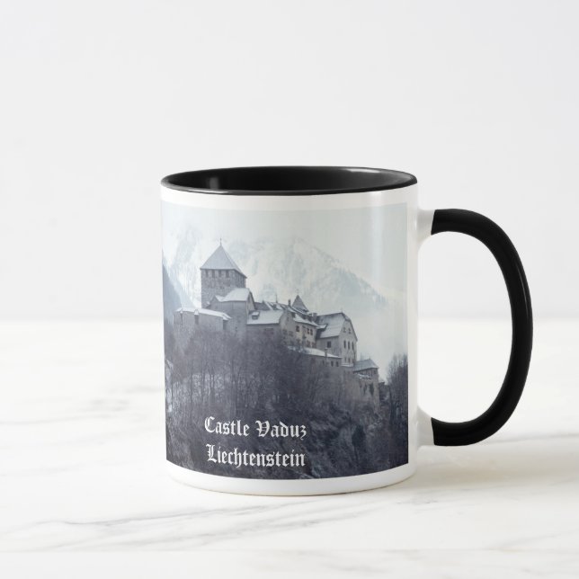 Taza Castle Vaduz Liechtenstein (Derecha)