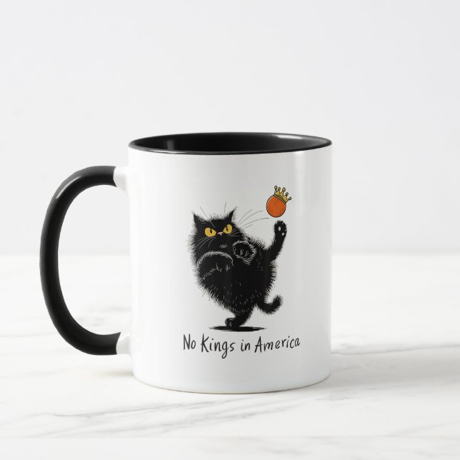 Taza Cat No Kings In America We The People Political (Izquierda)