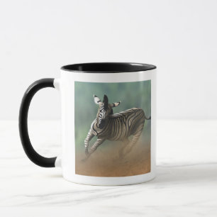 Taza Cebra que galopa sobre el paisaje del desierto