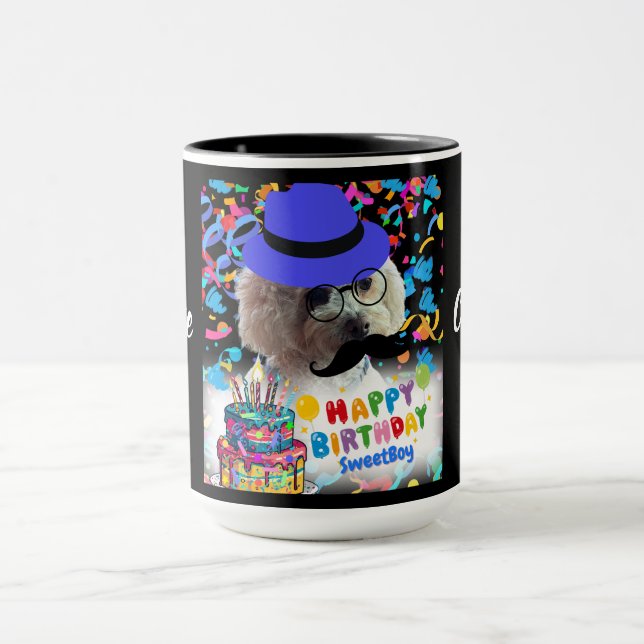 Taza Celebrar feliz cumpleaños de café de poodle Mug (Centro)