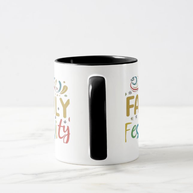 Taza Celebrar - "Festividad familiar" Multicolor Mug (Asa)