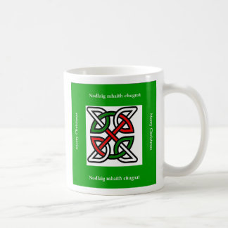 Taza céltica de las Felices Navidad