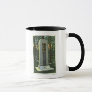 Taza Cementerio de Woodlawn, escena de la lápida