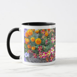 Taza Cerámica Mug con Petunias y Marigoles