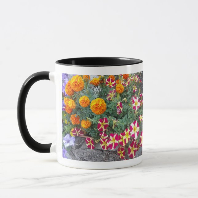 Taza Cerámica Mug con Petunias y Marigoles (Izquierda)