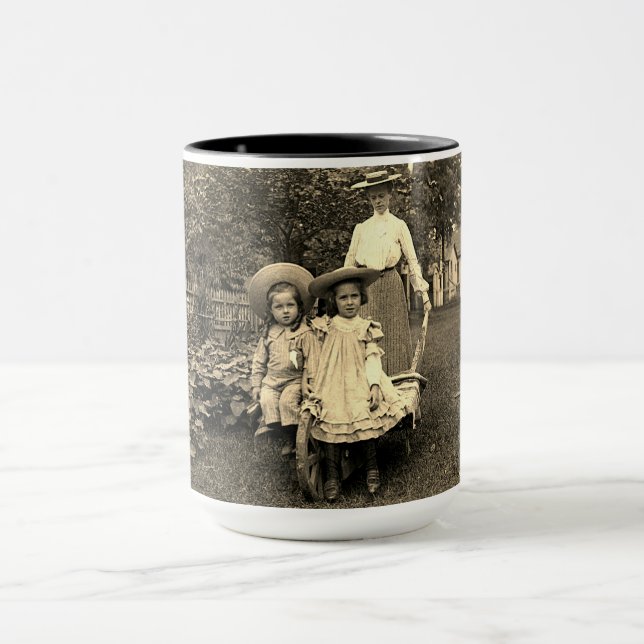 Taza chica de la foto de Heirloom Garden de 1890 (Centro)