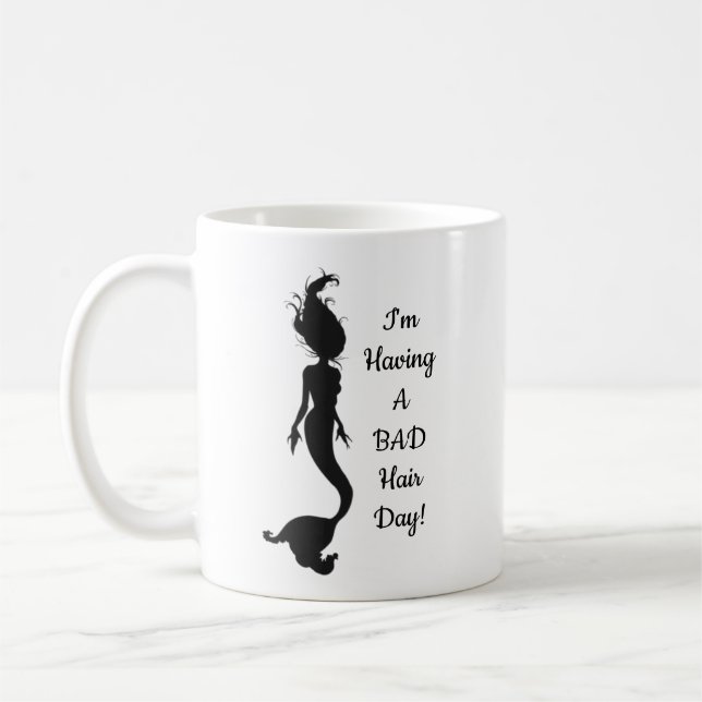 Taza chistosa de la sirena del "buen/mún día del (Izquierda)