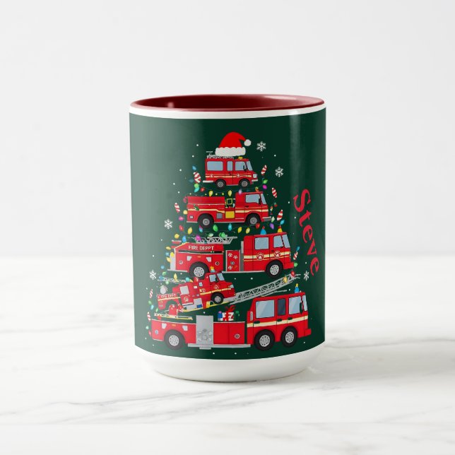 Taza Christmas Tree Design Made of Fire Trucks  (Centro)