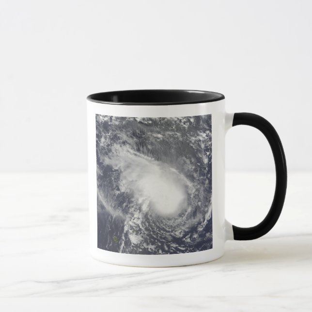 Taza Ciclón tropical Gael se acerca a Madagascar (Derecha)