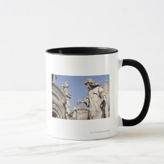 Taza Cierre de la estatua del ángulo para arriba en el
