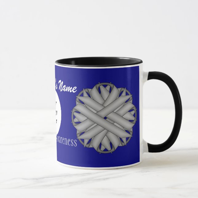 Taza Cinta de flores grises/grises, por Kenneth Yoncich (Derecha)
