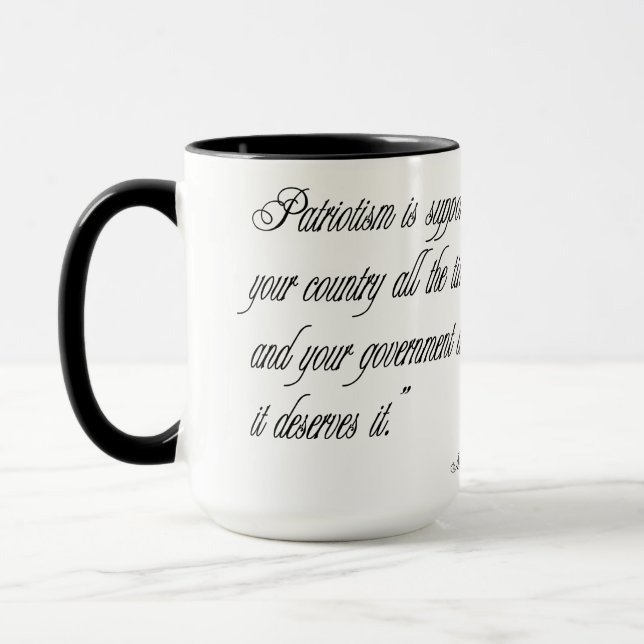 Taza Cita del patriotismo de Mark Twain (Izquierda)