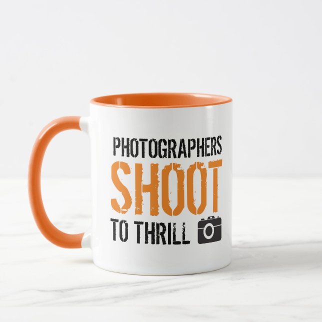 Taza Cita divertida: Fotógrafos disparan a Thrill. (Izquierda)