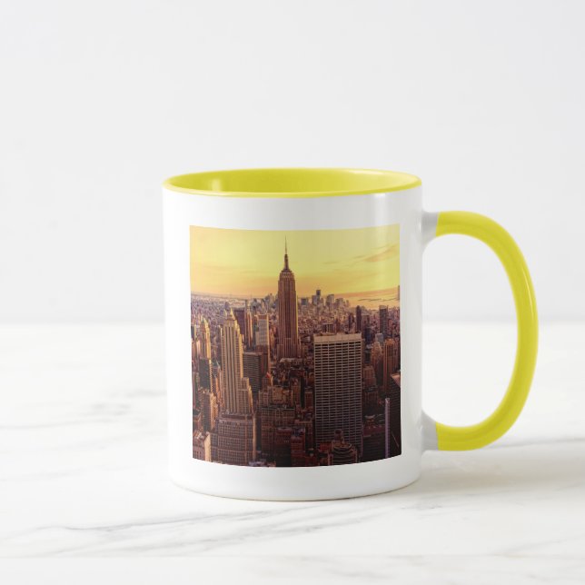 Taza Ciudad del horizonte de Nueva York con el estado (Derecha)